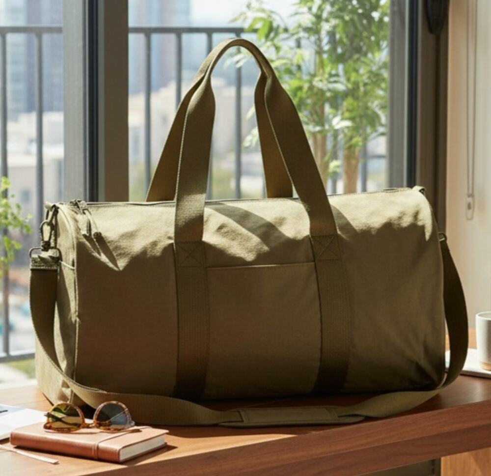 Universal Thread Green Nylon Duffel Weekender Bag Travel Underseat Carry-On NWT